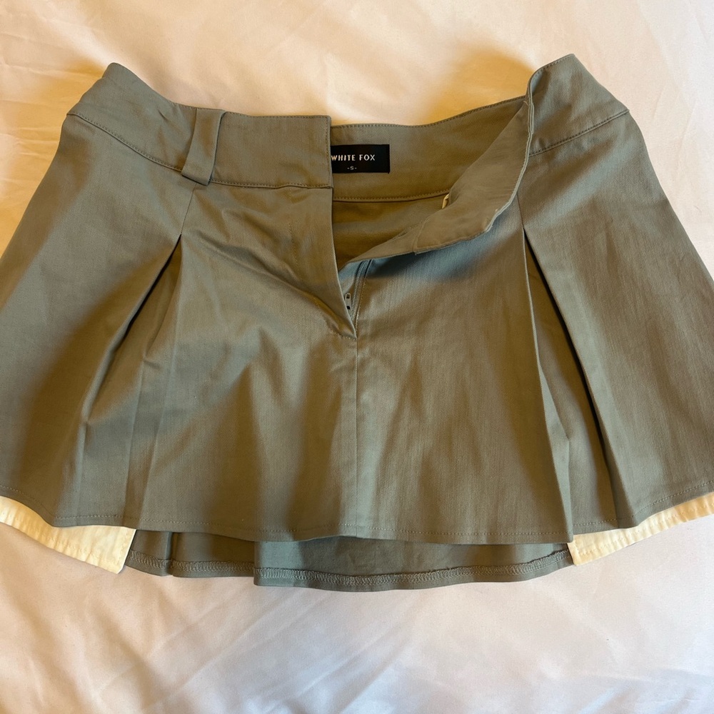 WHITE FOX MINI SKIRT